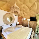 Boutique Citadel Aparthotel 5*