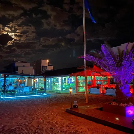 מלון דירות Boutique Citadel 5*